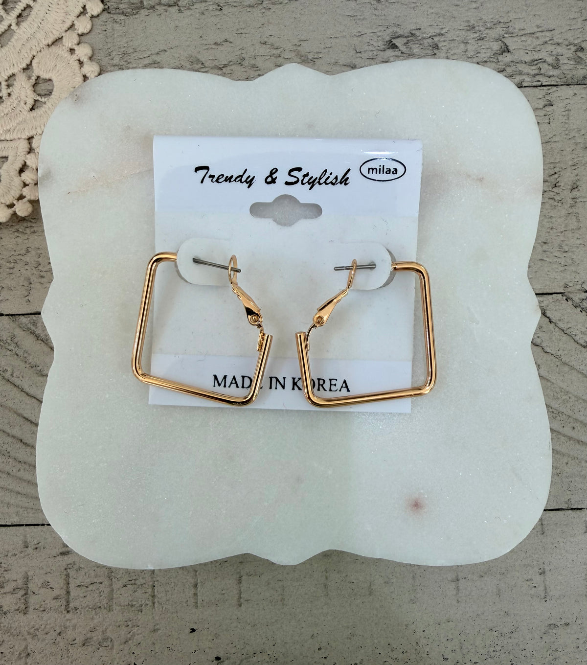 Retro square wire earrings