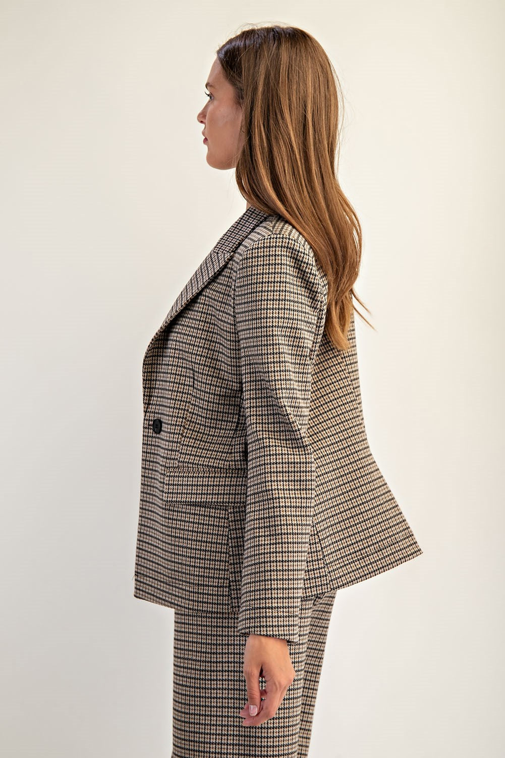 Houndstooth pattern long sleeve blazer
