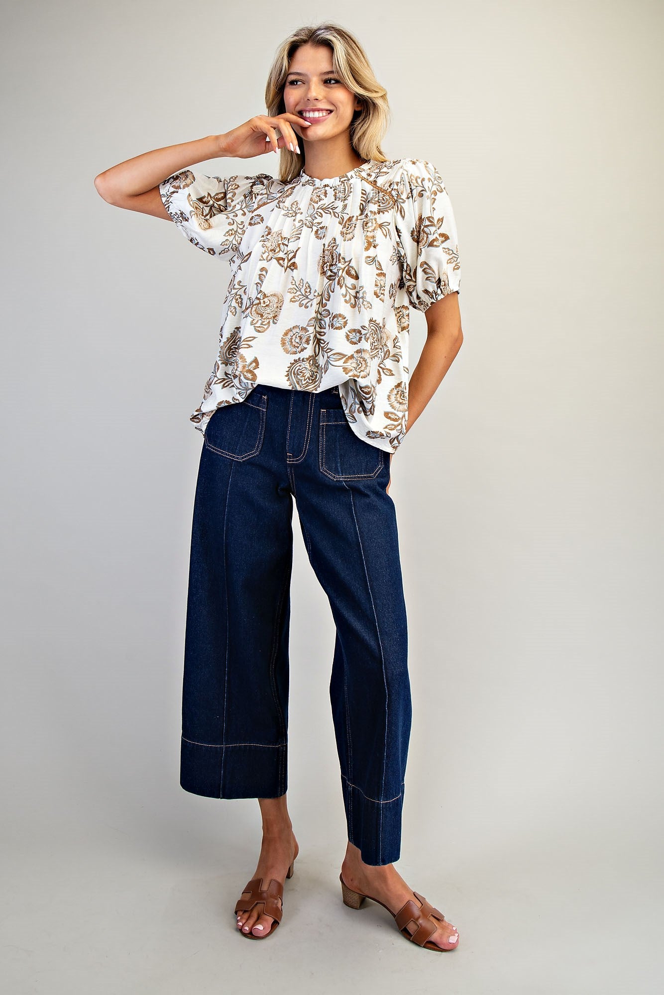 Floral Printed Puff Sleeve Pleated Top