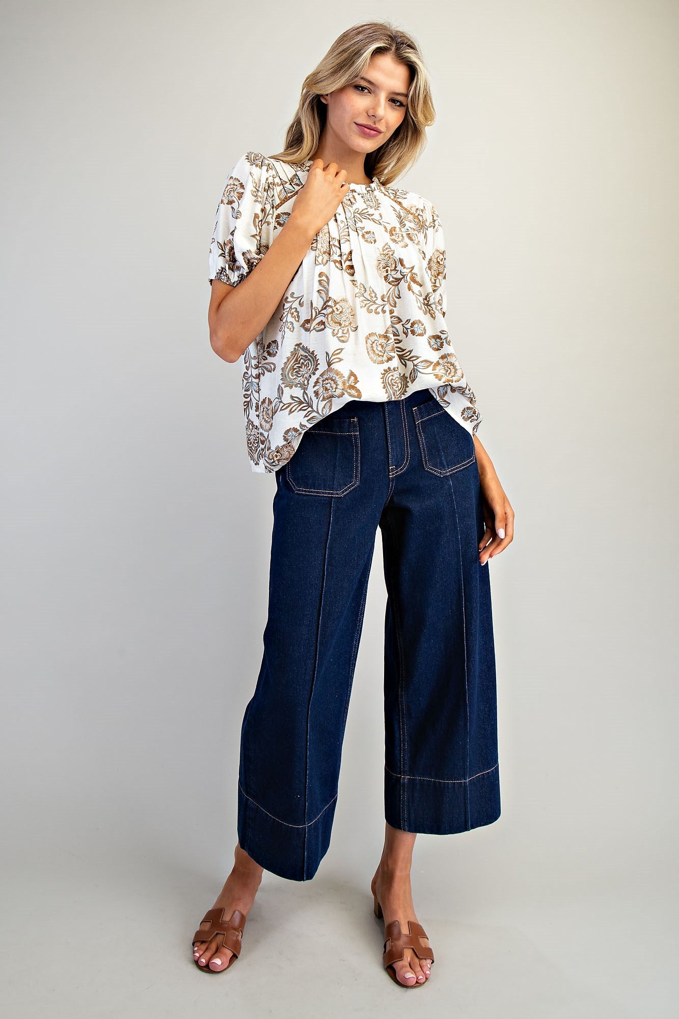 Floral Printed Puff Sleeve Pleated Top
