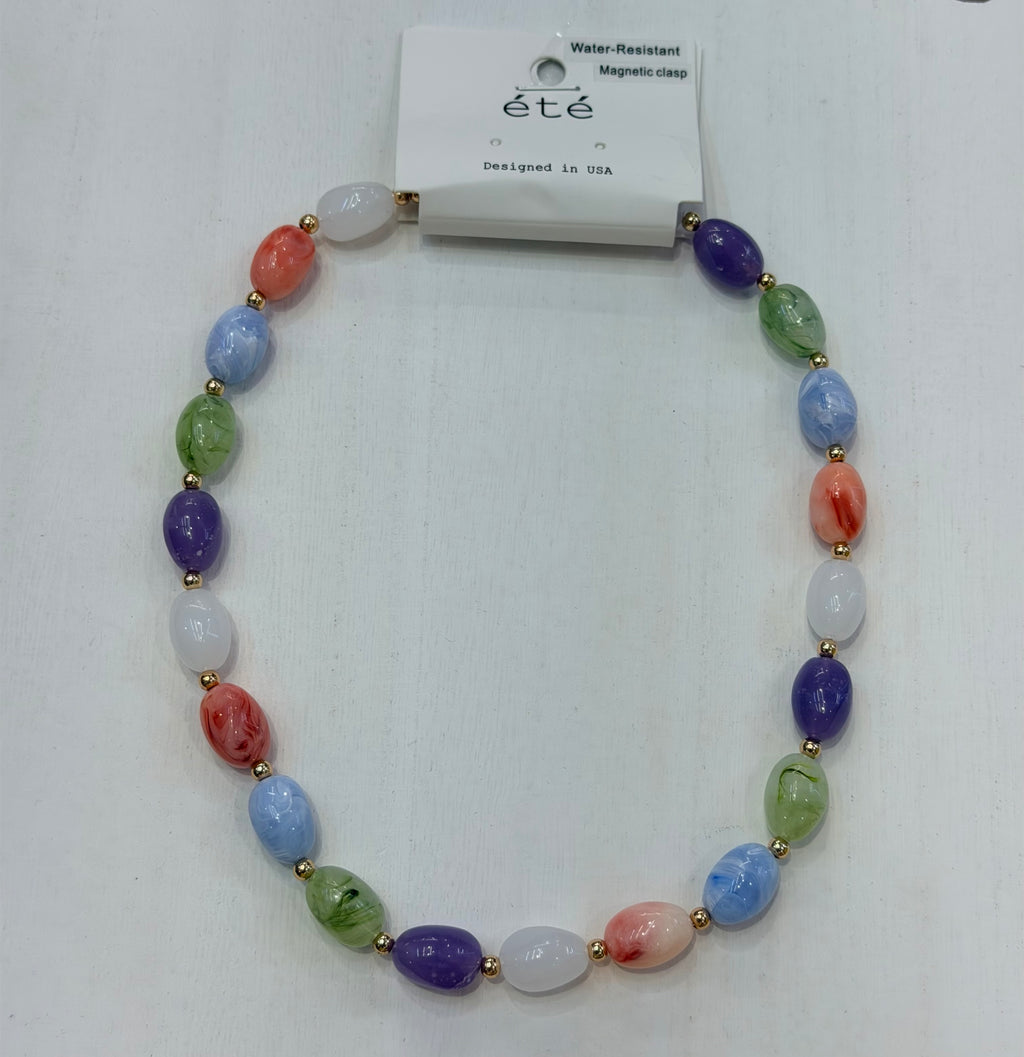Multi-colored magnetic closure necklace
