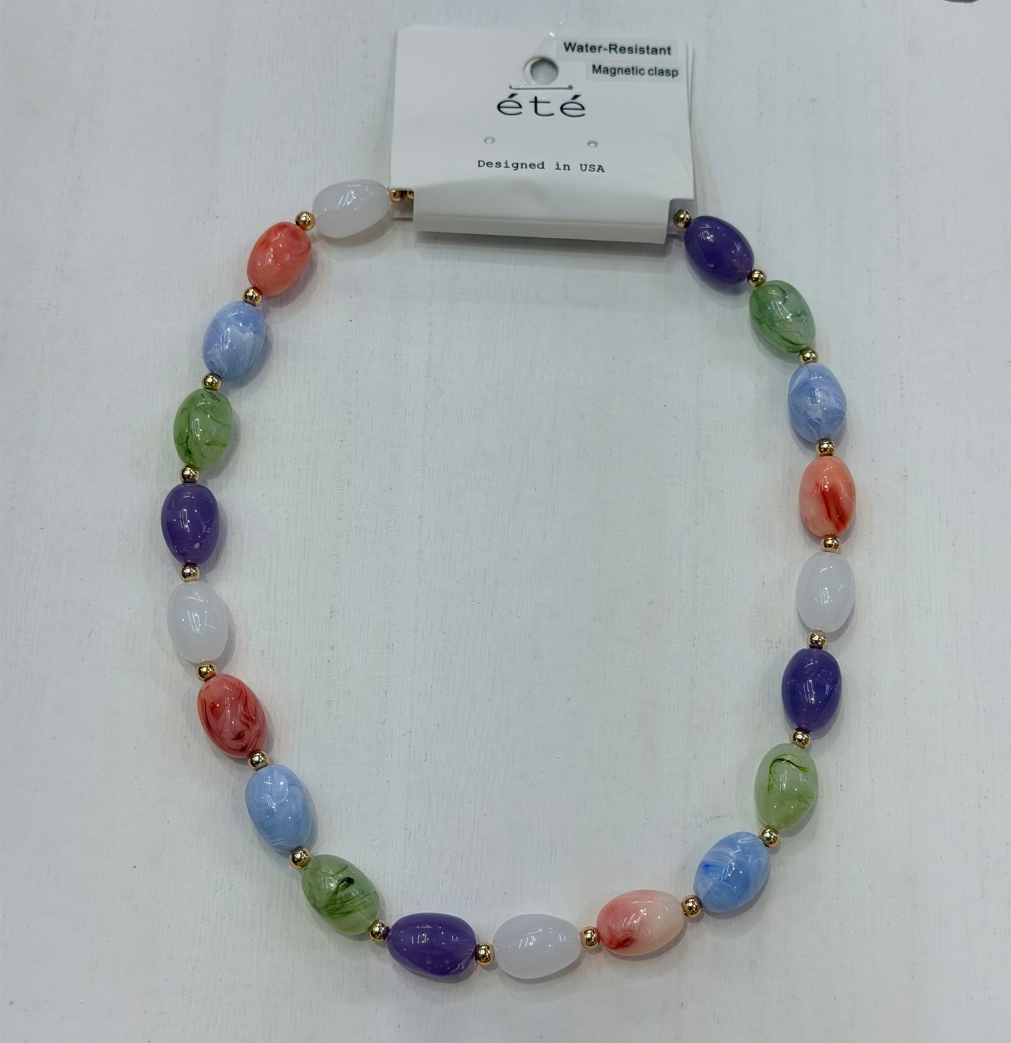 Multi-colored magnetic closure necklace