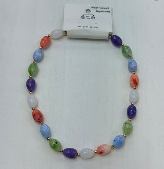 Multi-colored magnetic closure necklace