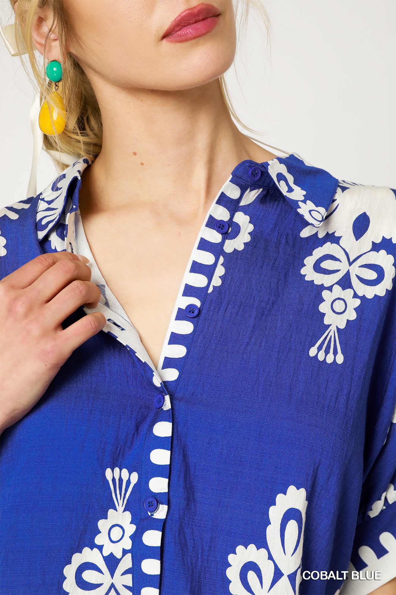 No lining abstract print oversized button down top