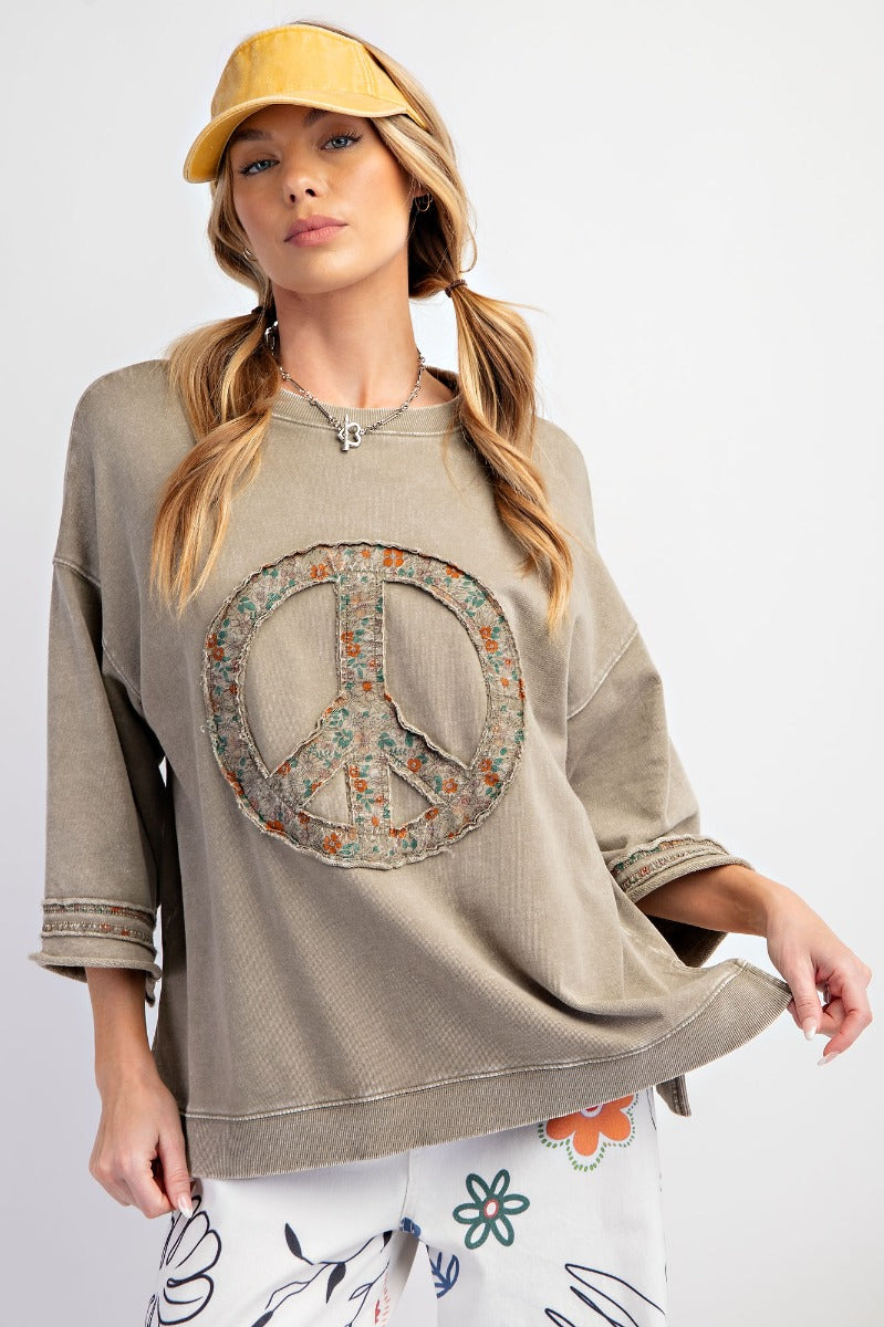 Slub mix ribbed fabric mineral wash top with peace sign symbol RESTOCKED