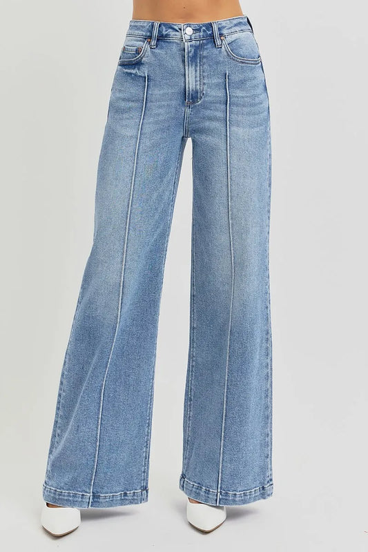 Risen high waist wide-leg pintuck detailed jeans