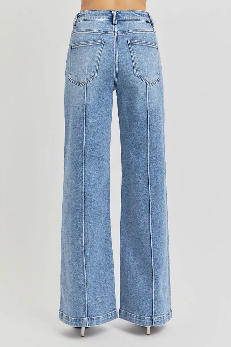 Risen high waist wide-leg pintuck detailed jeans