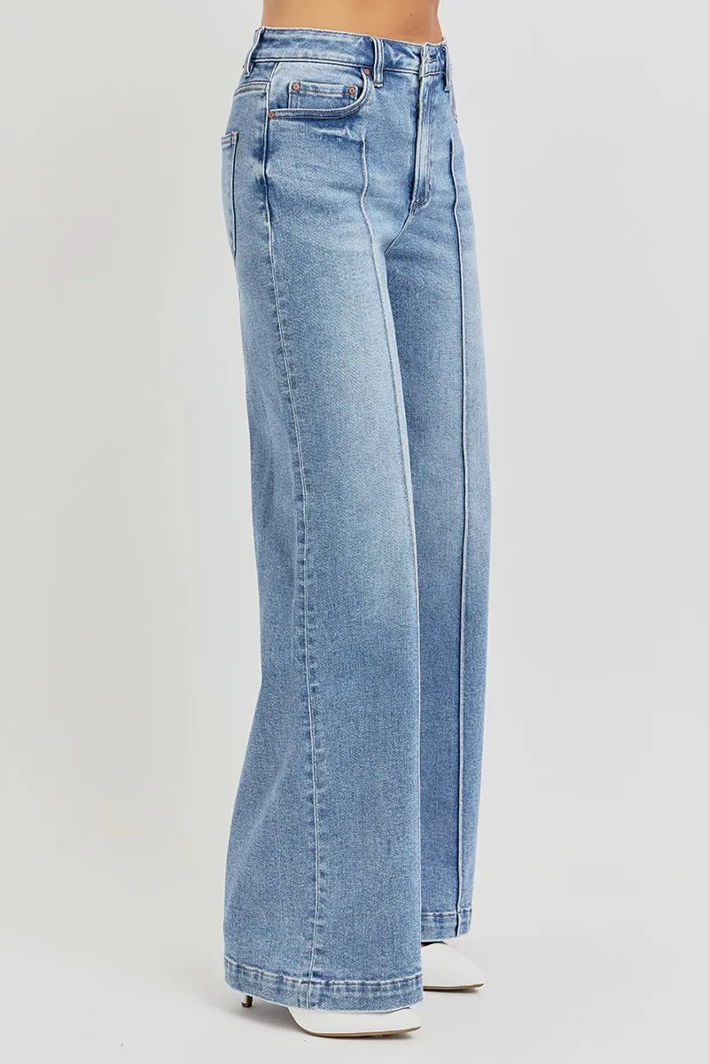 Risen high waist wide-leg pintuck detailed jeans
