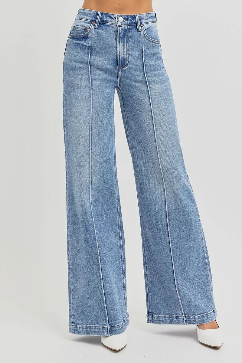Risen high waist wide-leg pintuck detailed jeans