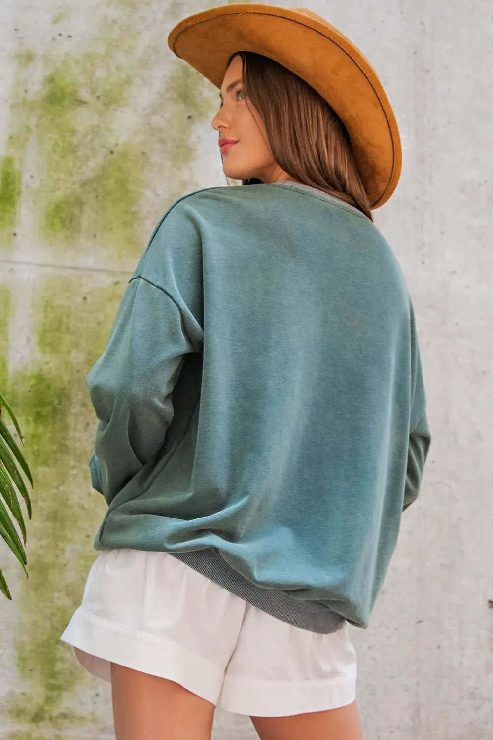 Snow washed horseshoe pullover