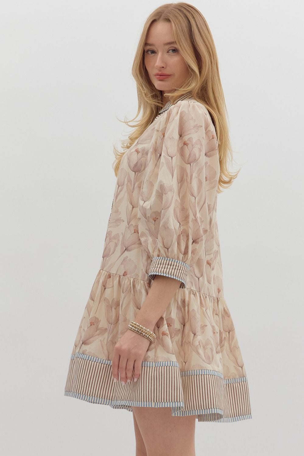 Floral print cuff band 3/4 sleeve ruffle hem mini dress