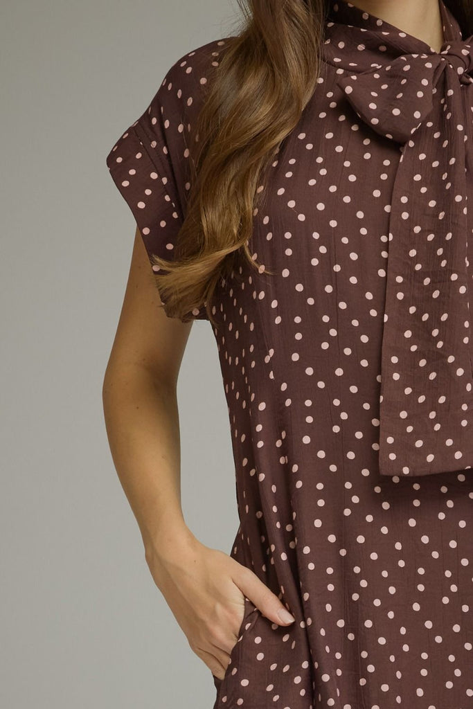 Polka dot short sleeve midi dress featuring a self-tie neck – Ivy and Pearl Boutique