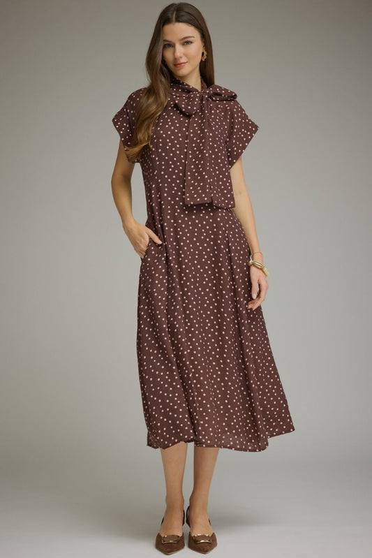 Polka dot short sleeve midi dress featuring a self-tie neck