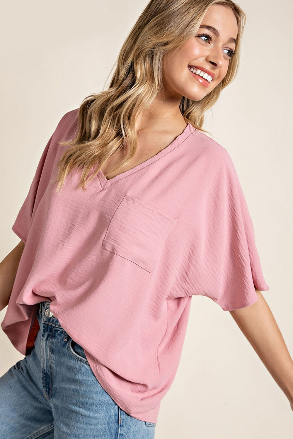 Woven top with V-neckline short sleeves and chest pocket Blouse EE:Some Small Mauve 