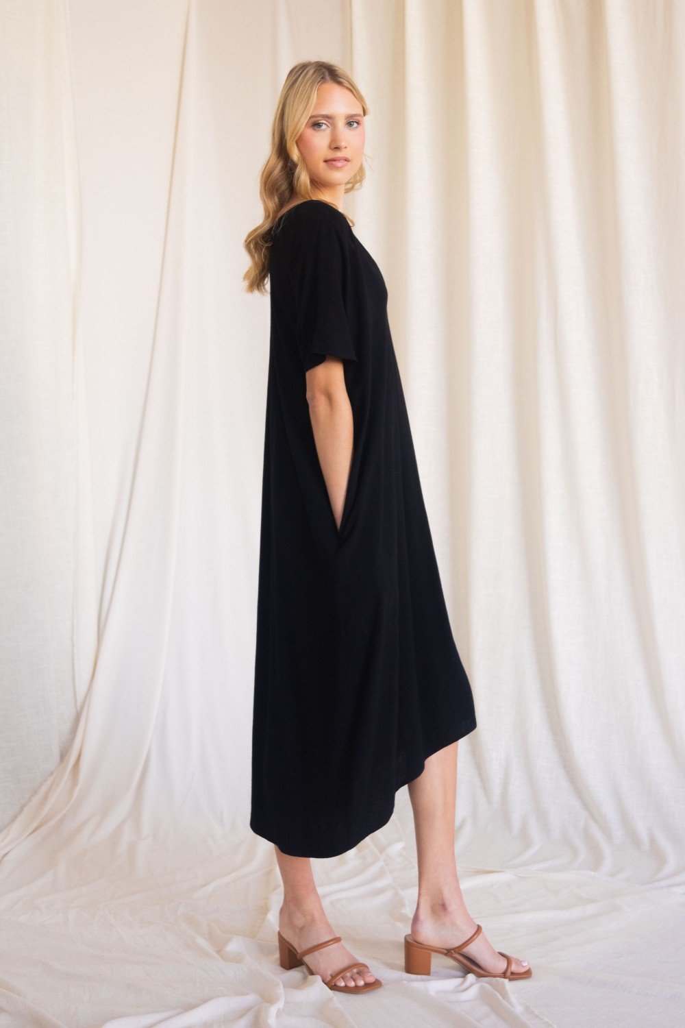 Linen maxi dress with a v neckline and side pockets (multiple colors available)  Ivy and Pearl Boutique   