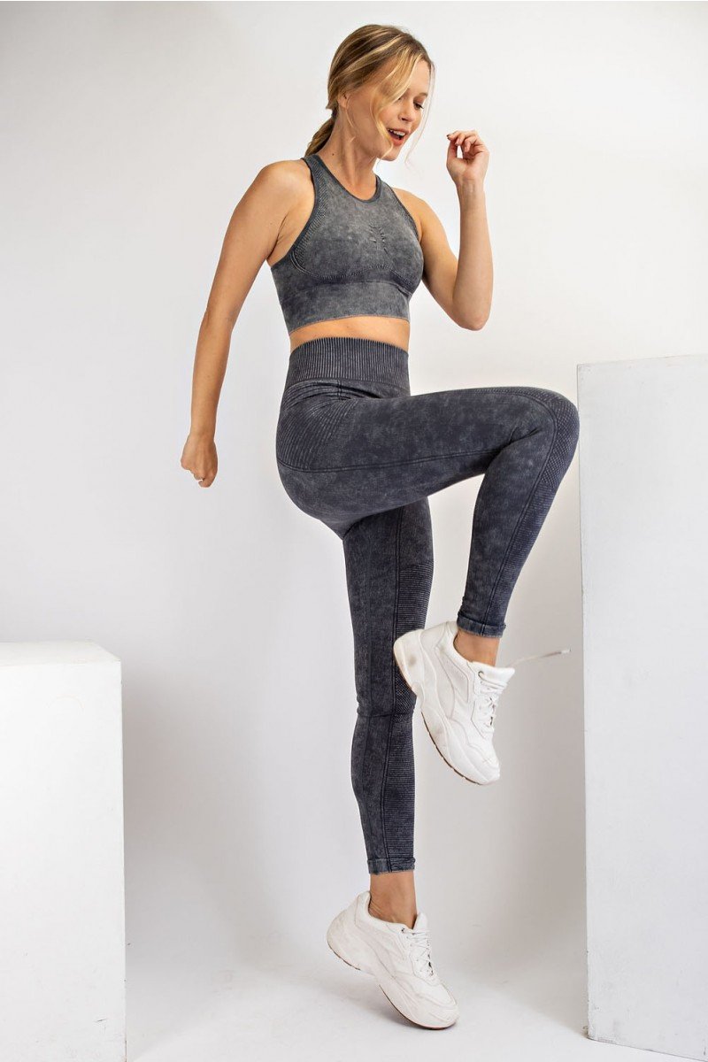 Impossible To Ignore Seamless Mineral Washed Leggings (Black)