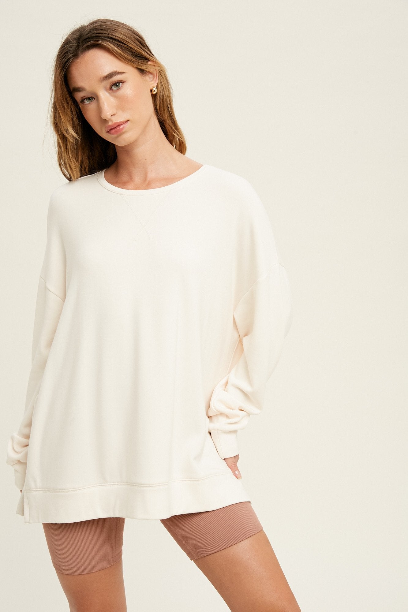 Oversized French Terry sweatshirt with side slits  Ivy and Pearl Boutique Cream M/L 