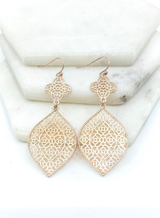 Pendant cutout drop earrings  Ivy and Pearl Boutique Gold  