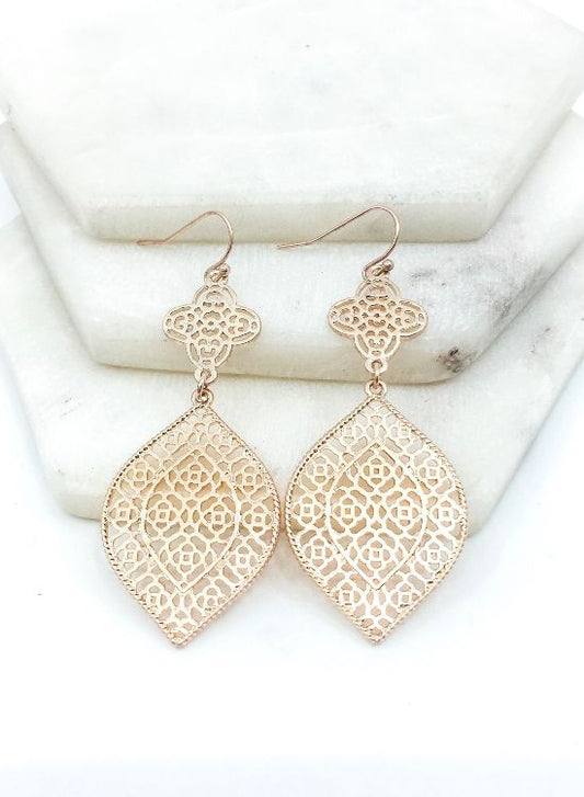 Pendant cutout drop earrings  Ivy and Pearl Boutique Gold  