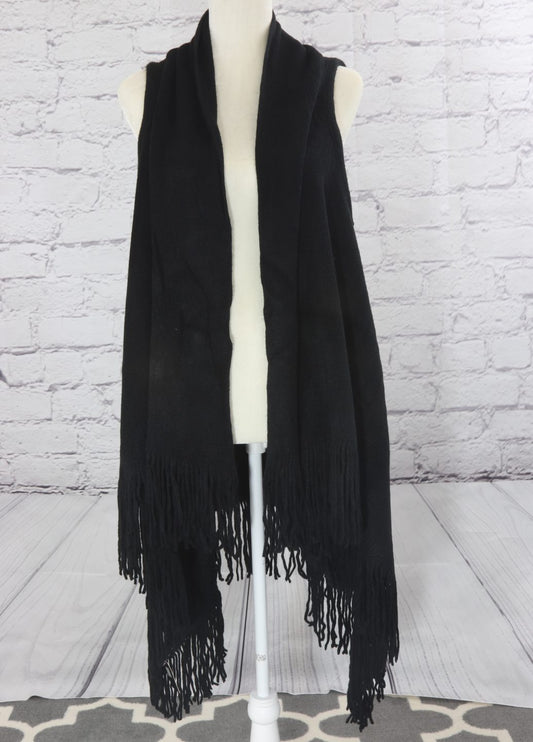 Solid fringe knit vest  Ivy and Pearl Boutique Black