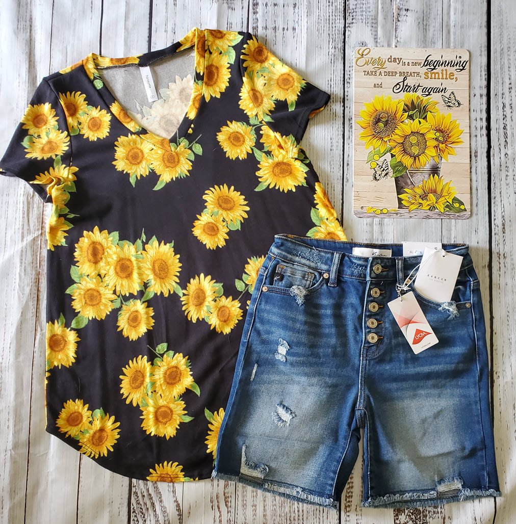 Sunflower Short Sleeve V-Neck Top  Ivy and Pearl Boutique Black S 