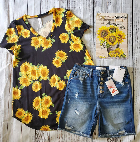 Sunflower Short Sleeve V-Neck Top  Ivy and Pearl Boutique Black S